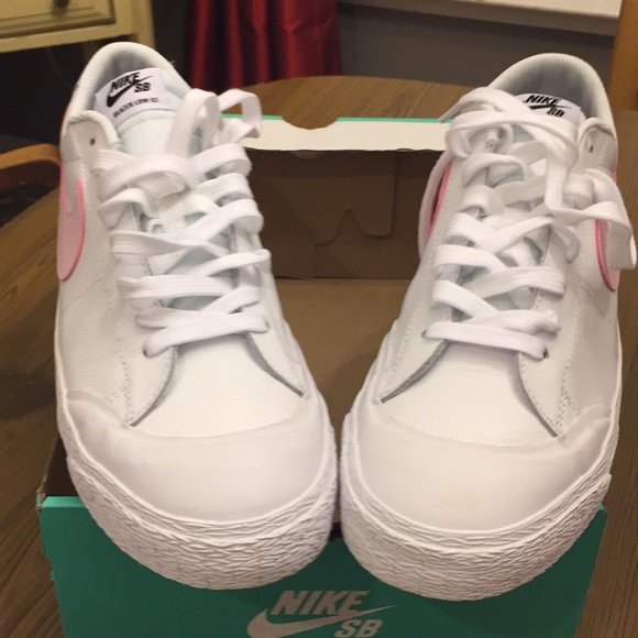 Brand nike SB blazer low XT Pink white black - Picture 4 of 4